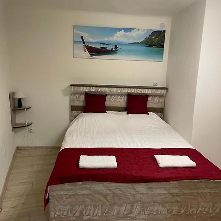 Romantic Hotel Centar אומיסאליי מראה חיצוני תמונה